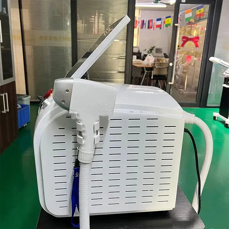 Portable Soprano 3000w Professional 808nm Diode Ice Titanium Laser Body Hair Removal Machine 2025 Smart_Life_Tech