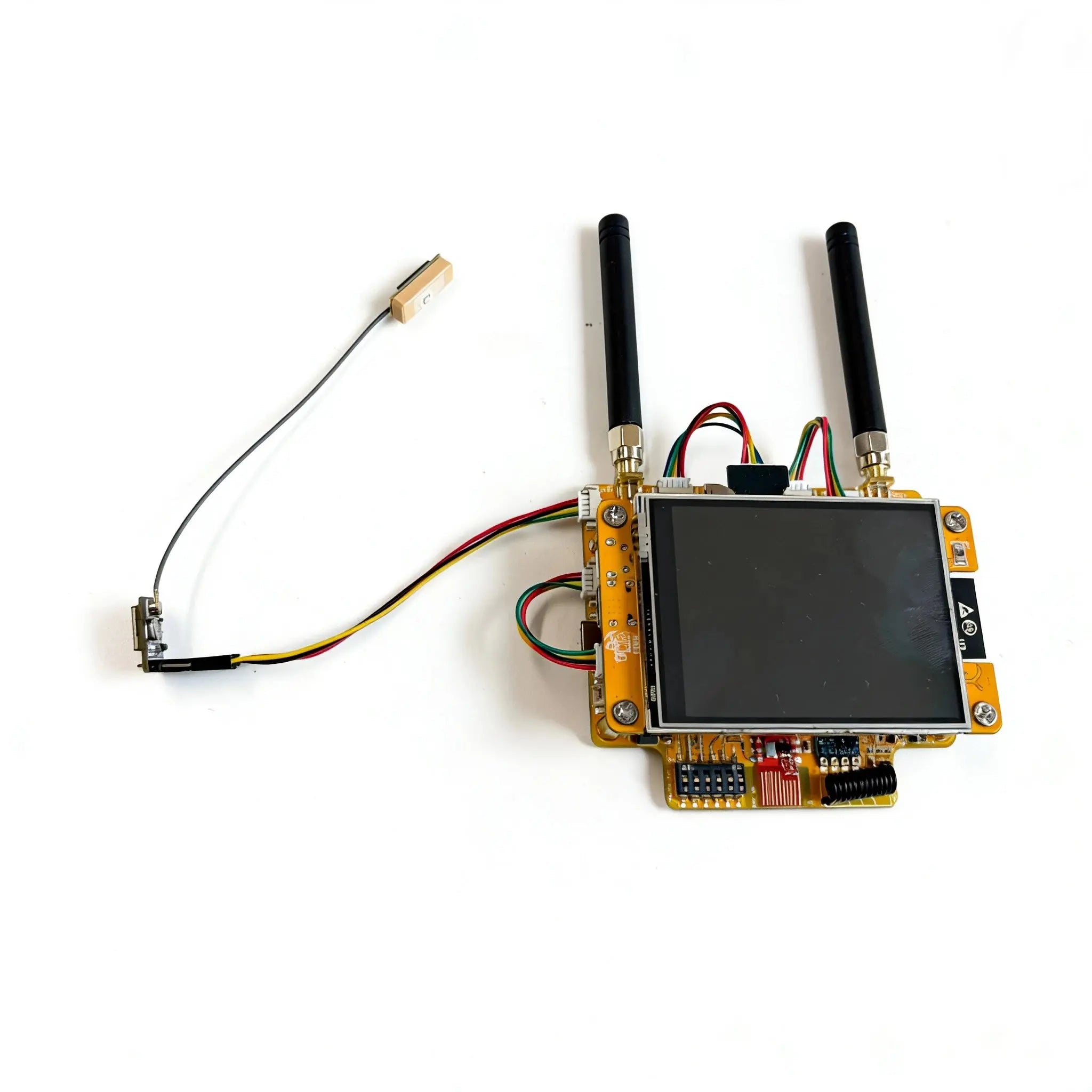 The NM-RF-Hat Companion Hat, Multi-Band RF for ESP32-2432S028 Bruce CYD CC1101 nRF24 PN532 IR TX/RX 433M OOK Power Mgmt TF Slot Smart_Life_Tech